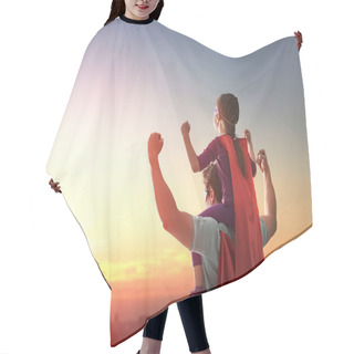 Personality  Father And His Daughter Hair Cutting Cape