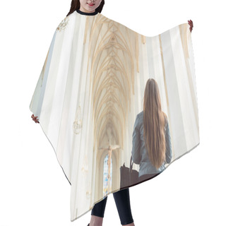 Personality  Woman Looking At Interior Of Big Cathedral Hair Cutting Cape