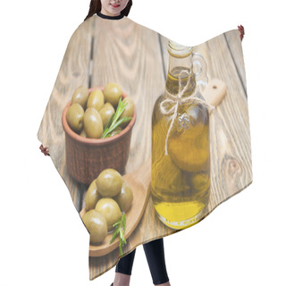 Personality  A Olive Oi Hair Cutting Cape