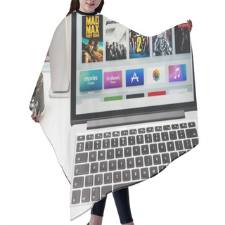 Personality  Apple Computers New IPad Pro, IPhone 6s, 6s Plus And Apple TV Hair Cutting Cape