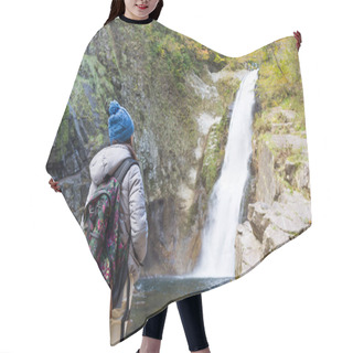 Personality  Woman Hiking In Forest Hair Cutting Cape