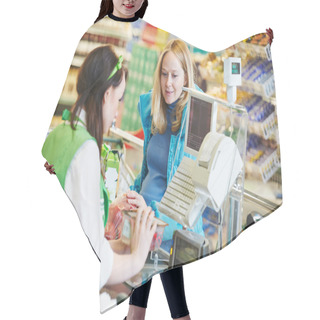 Personality  Shopping. Check Out In Supermarket Store Hair Cutting Cape