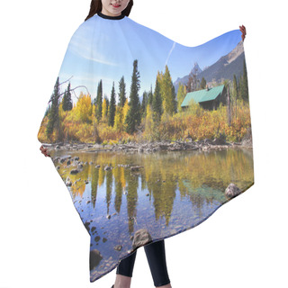 Personality  Fall In Grand Tetons Hair Cutting Cape
