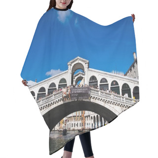 Personality  The Rialto Bridge, Venice, Italy Hair Cutting Cape