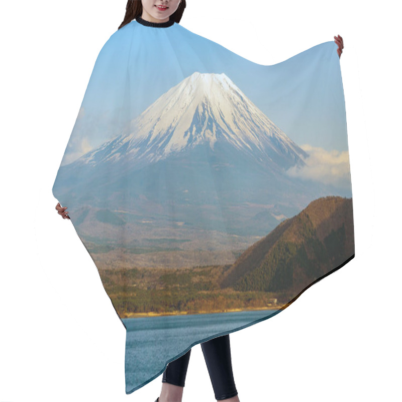 Personality  Mount Fuji Viewpoint Overlooking The Lake In Japan Hair Cutting Cape