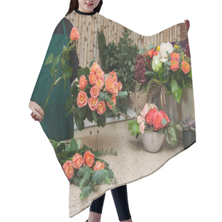 Personality  Florist Arranging A Bouquet Of Roses Hair Cutting Cape