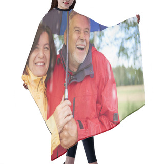 Personality  Adult Couple Under Umbrella  Hair Cutting Cape