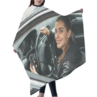Personality  Smiling Female Taxi Driver Holding Smartphone In Car Hair Cutting Cape