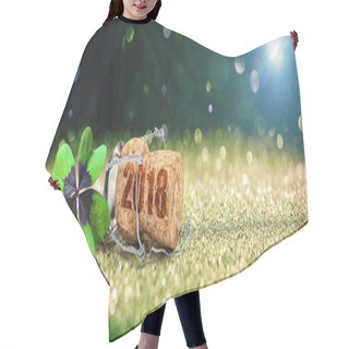 Personality  Greeting Card With Four Leaf Clover And Champagne Cork Hair Cutting Cape