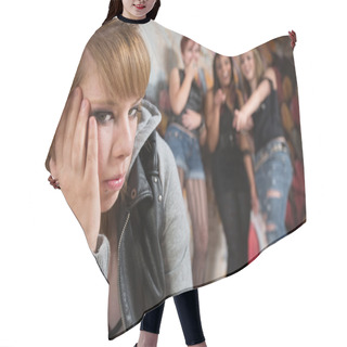 Personality  Group Teasing Teenager Hair Cutting Cape