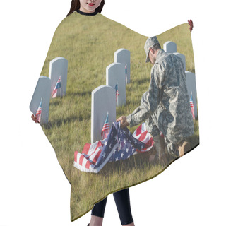 Personality  Soldier In Camouflage Uniform And Cap Holding American Flag While Sitting In Graveyard  Hair Cutting Cape