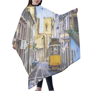 Personality  Lisbon Street Car Hair Cutting Cape