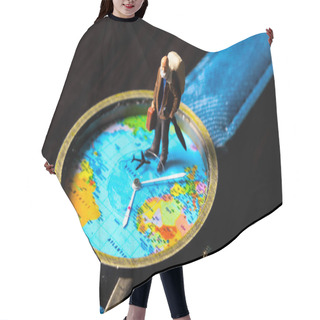 Personality  Old Man On Travel Watches. World Map Travel Photo Banner. Aged Traveler Figurine. Hair Cutting Cape