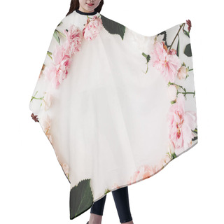 Personality  Round Frame Wreath Pattern Hair Cutting Cape