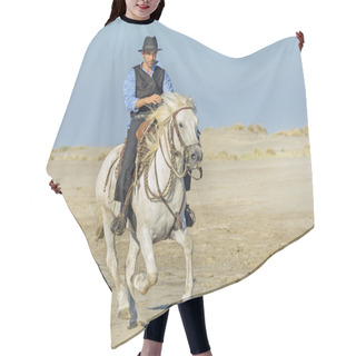 Personality  Herdsman On The Beach Hair Cutting Cape