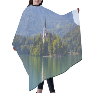 Personality  Bled Island Hair Cutting Cape