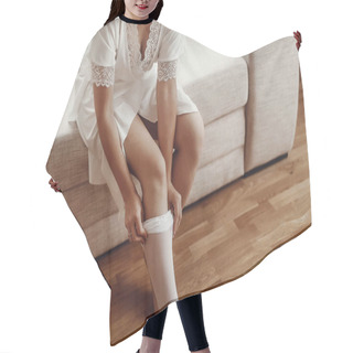 Personality  Bride Putting On Stockings Hair Cutting Cape