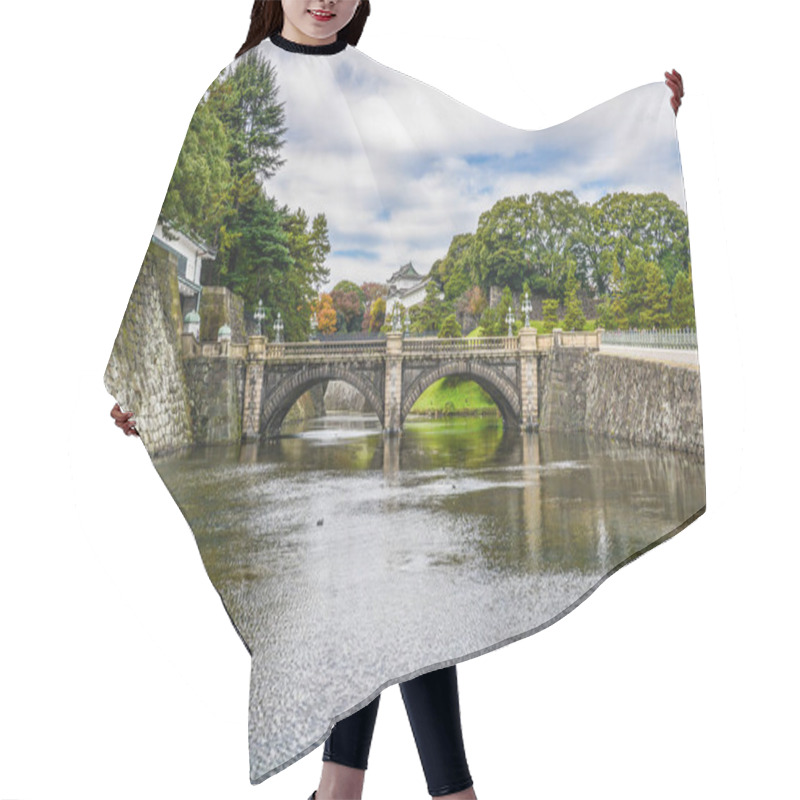 Personality  The Bridge Of The Tokyo Imperial Palace Hair Cutting Cape