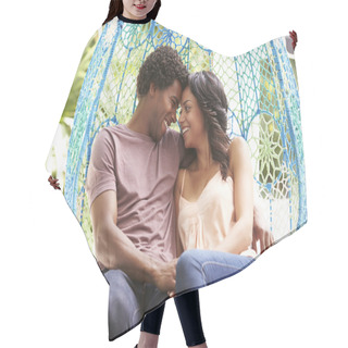 Personality  Couple Relaxing On  Swing Hair Cutting Cape