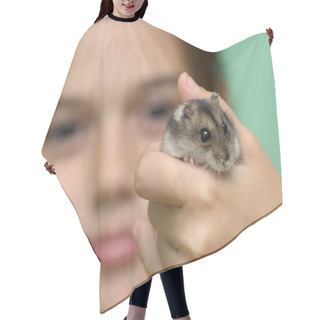 Personality  Hamster In Child Hair Cutting Cape