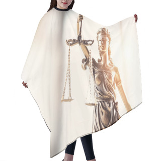 Personality  Justice Blindfolded Lady Holding Scales And Sword Statue Hair Cutting Cape