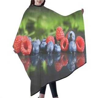 Personality  Berry Hair Cutting Cape