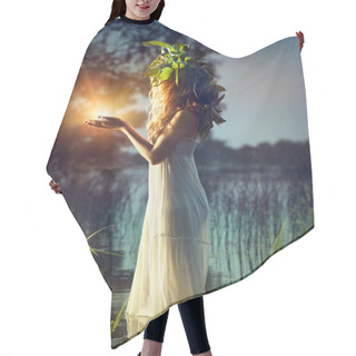 Personality  Fantasy Girl Hair Cutting Cape