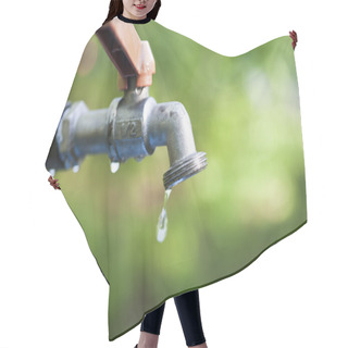 Personality  Water Tap Hair Cutting Cape