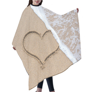 Personality  Heart Shape Sign On Sand Hair Cutting Cape