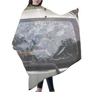 Personality  Bubbles Pocket Developed On Inferior Quality Tint Film Glass Scr Hair Cutting Cape