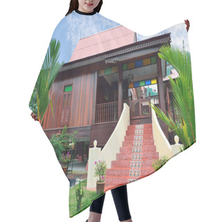 Personality  Malay Traditional House Hair Cutting Cape