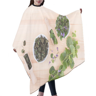 Personality  Fresh And Dried Ground Ivy Hair Cutting Cape