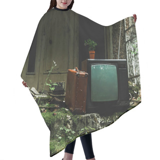 Personality  Retro Tv Near Vintage Suitcase On Green Stairs With Mold  Hair Cutting Cape