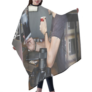 Personality  Man Working With Computer Hair Cutting Cape