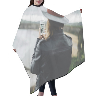 Personality  Traveler Girl Taking A Photo  Hair Cutting Cape