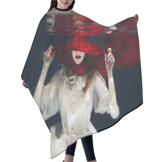 Personality  Girl In Red Hat Underwater Hair Cutting Cape