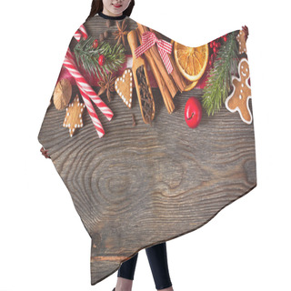 Personality  Sweet Christmas Background. Hair Cutting Cape
