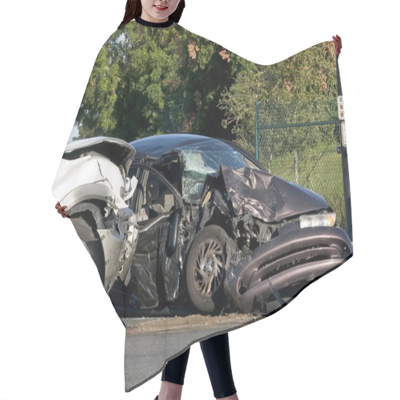 Personality  Two Vehicle accident hair cutting cape