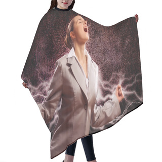 Personality  Furious Woman Hair Cutting Cape
