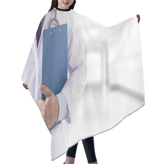 Personality  Doctor  Workhard Patient And Notes Medical Copy Space Hair Cutting Cape