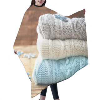 Personality  Stack Of Woolen Clothes  Hair Cutting Cape
