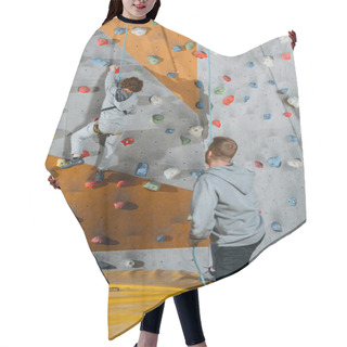 Personality  Little Boy Climbing Wall With Grips Hair Cutting Cape
