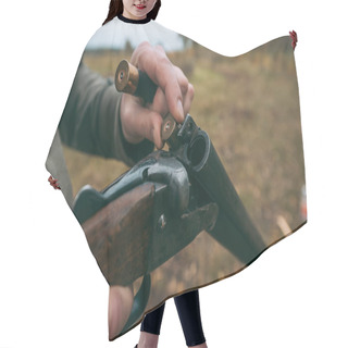 Personality  Hunter Loading Gun With Bullets Hair Cutting Cape