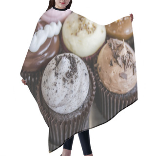 Personality  Assorted Flavors Of Cupcake On Display Hair Cutting Cape