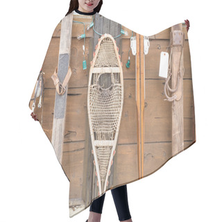 Personality  Snow Shoes And Skiis Hair Cutting Cape