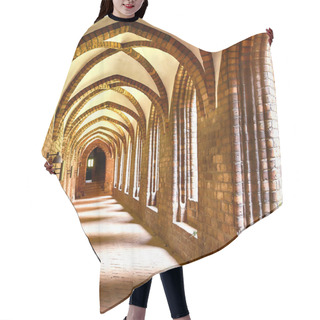 Personality  Cloister Arches Hair Cutting Cape