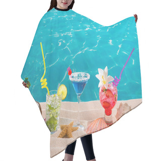 Personality  Beach Tropical Cocktails On White Sand Mojito Blue Hawaii Hair Cutting Cape