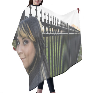 Personality  Girl By The Fence Hair Cutting Cape