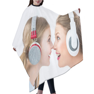Personality  Mother And Daughter With Headphones Hair Cutting Cape