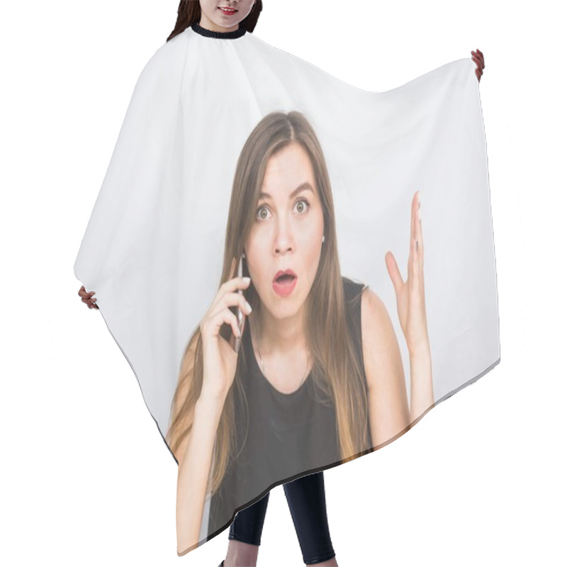 Personality  Surprised Young Businesswoman Talking On The Mobile Phone Hair Cutting Cape